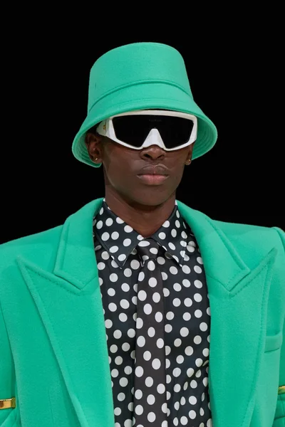 Look 68